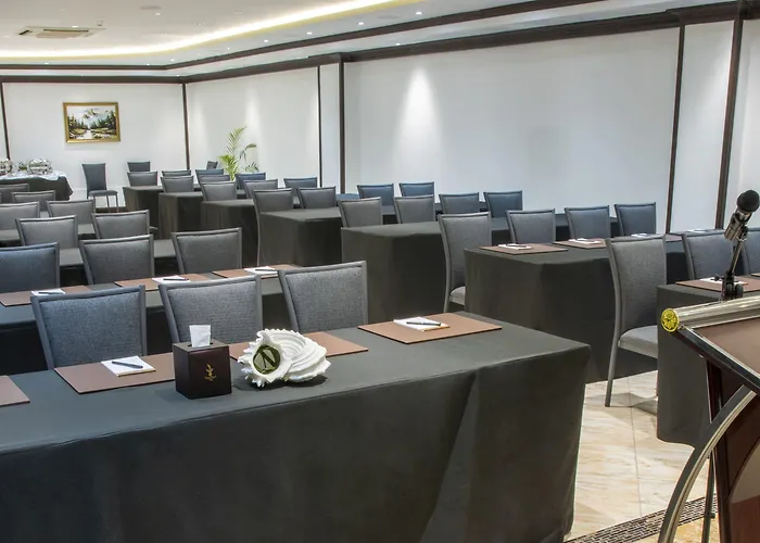 Sago Palm Hotel *